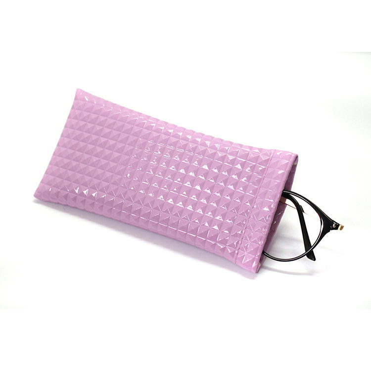 Pouches P-1008